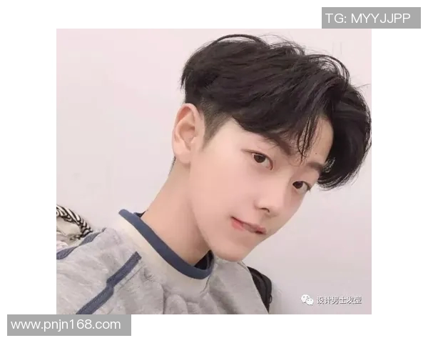 时尚发型设计推荐足球明星的潮流发型解析与搭配技巧